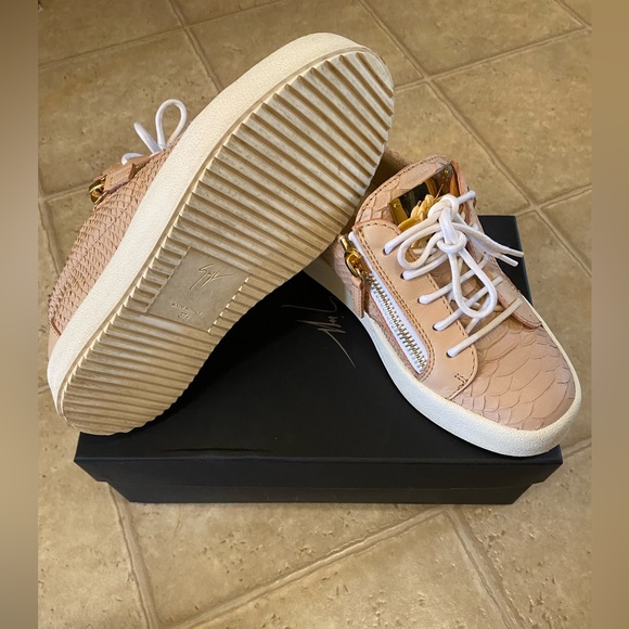 Giuseppe Zanotti Sneakers - Picture 6 of 11